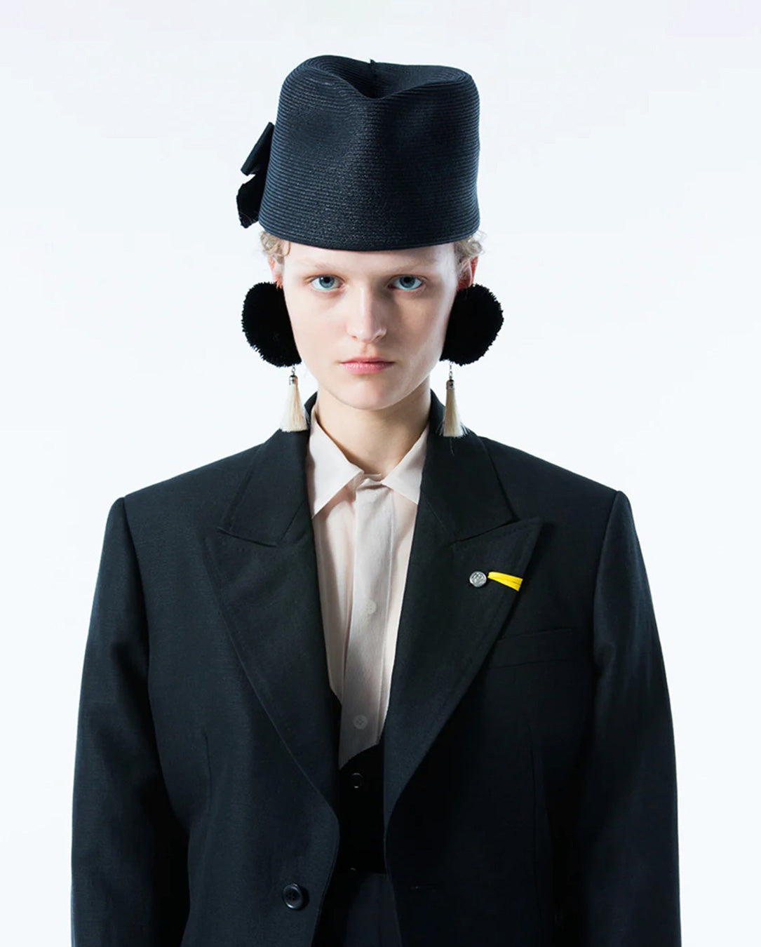 Motif Earrings light blue