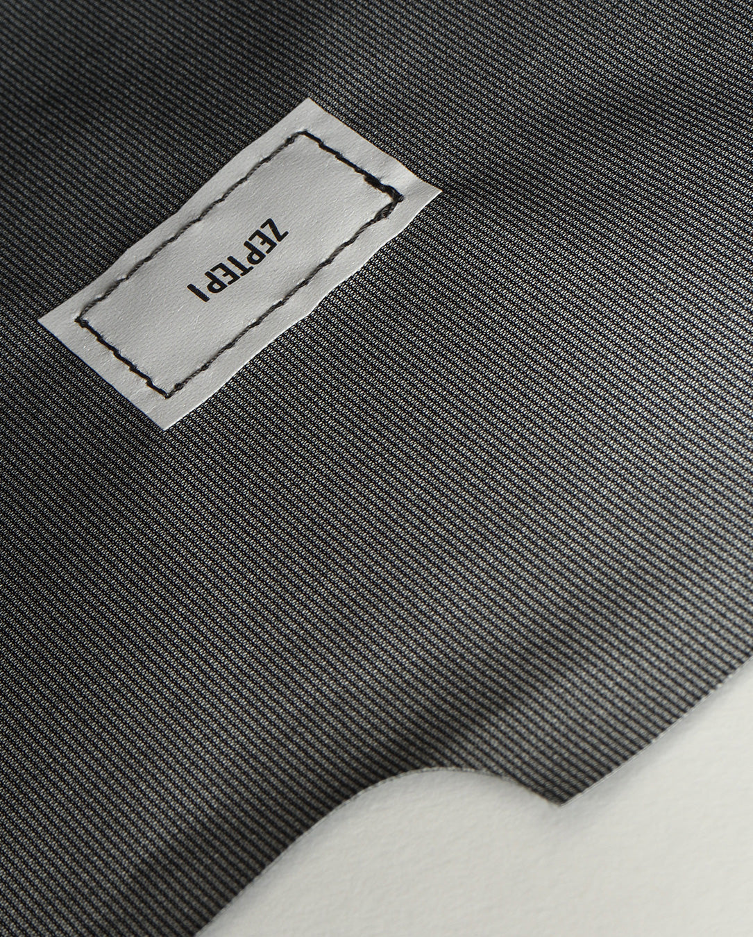 Market Tote 3L Nylon Twill × ZEPTEPI charcoal