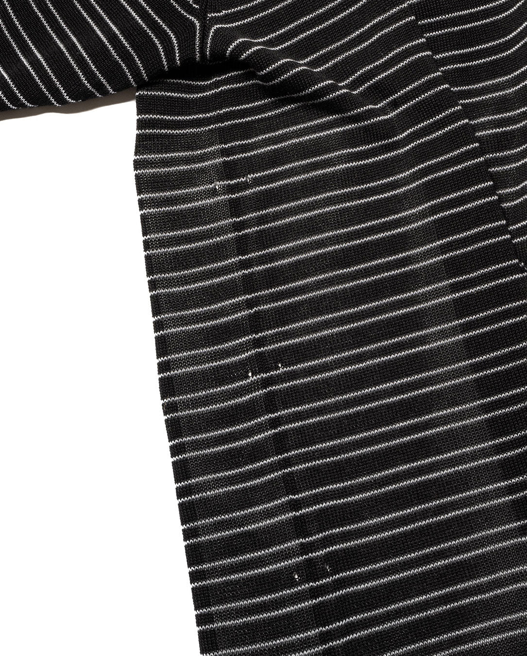 Researched Sweater SS black