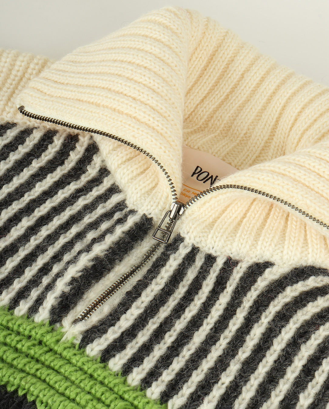 Mix Pattern Pullover Knit multi