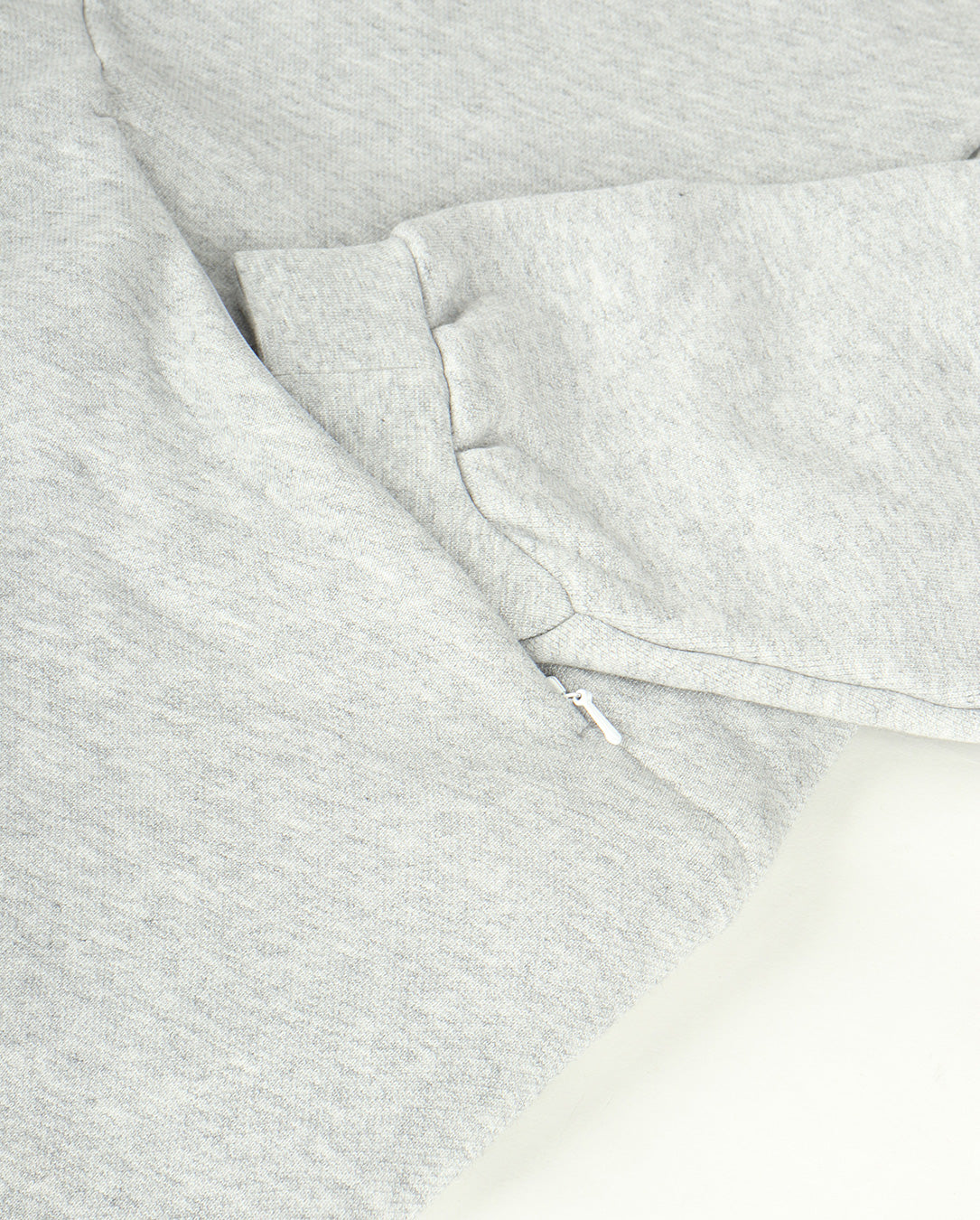 Researched HZ Pullover