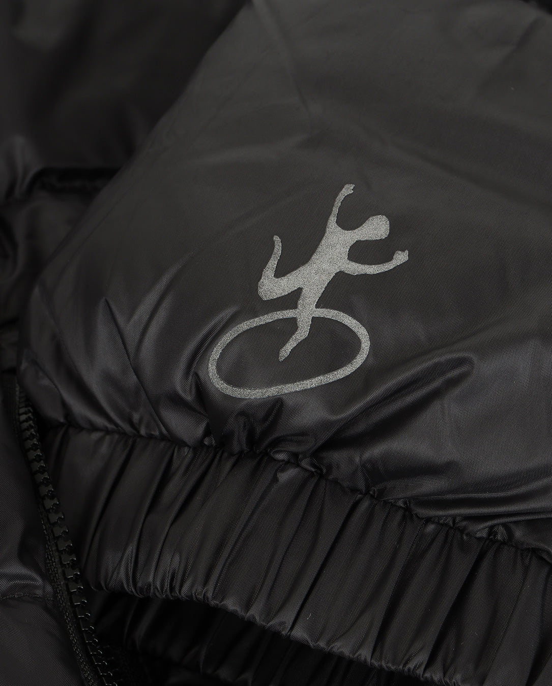 Stream Down Puffer Jacket black