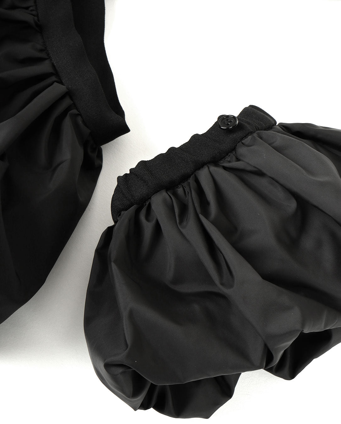 Frill Buster Skirt black