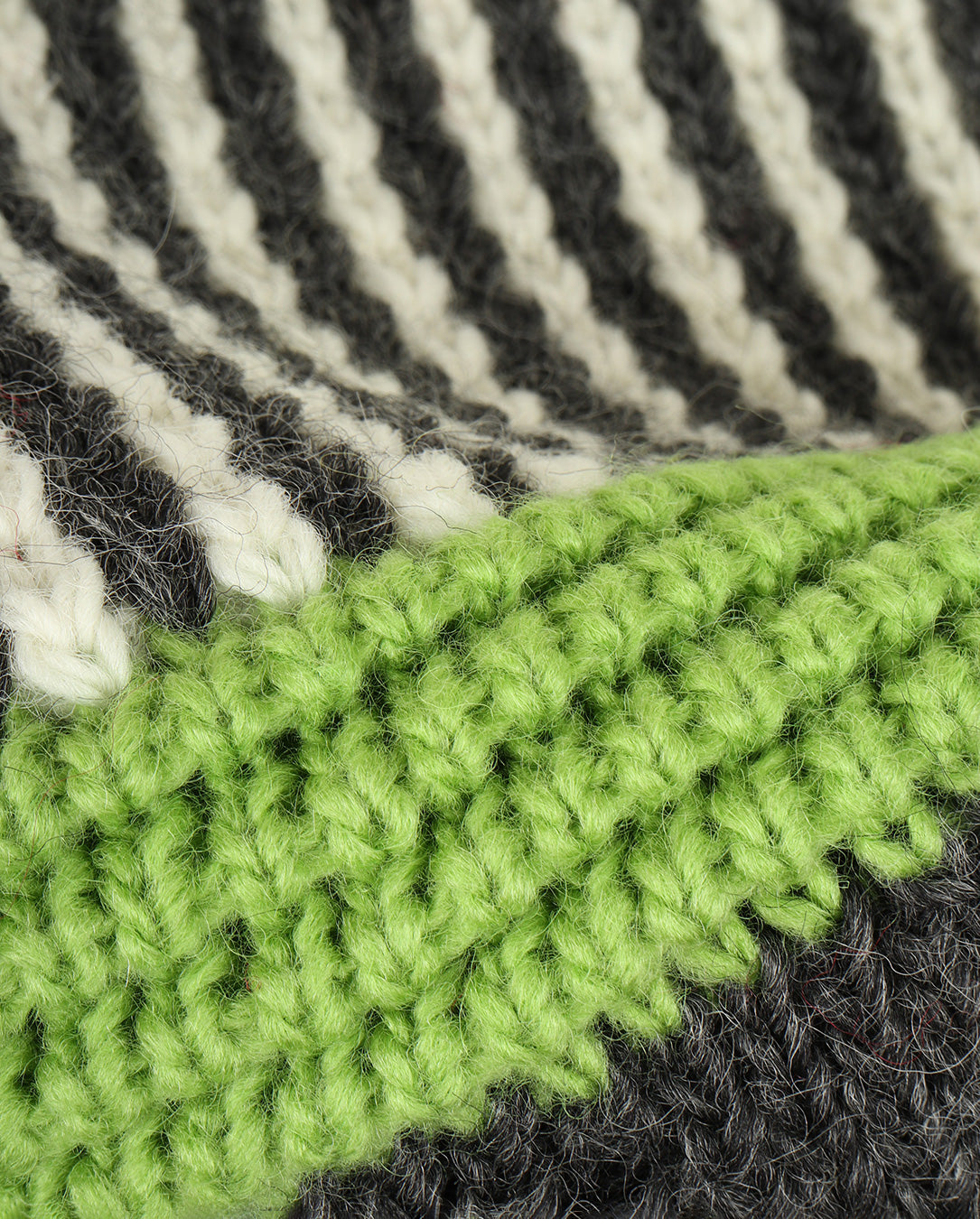 Mix Pattern Pullover Knit multi