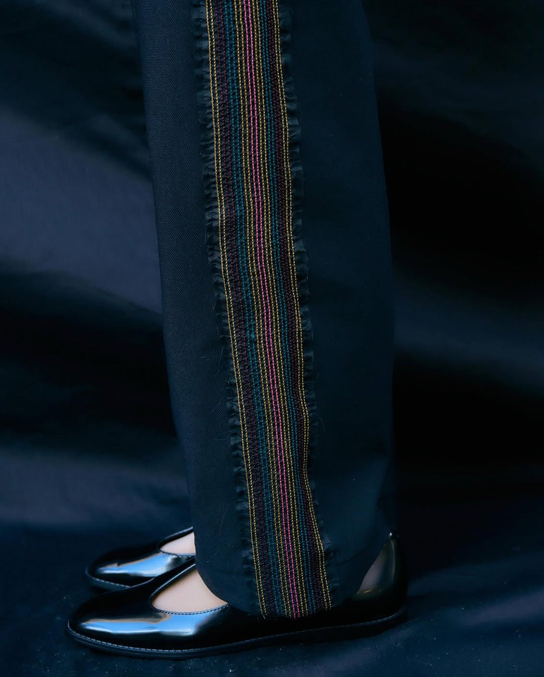 Side Line Stitch Pants black