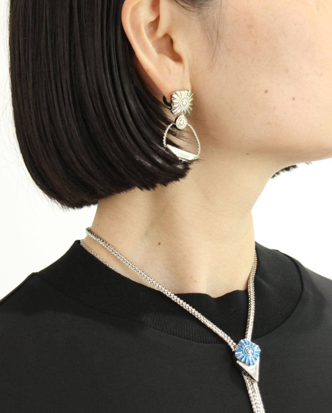 Triangle Pierced Earrings silver