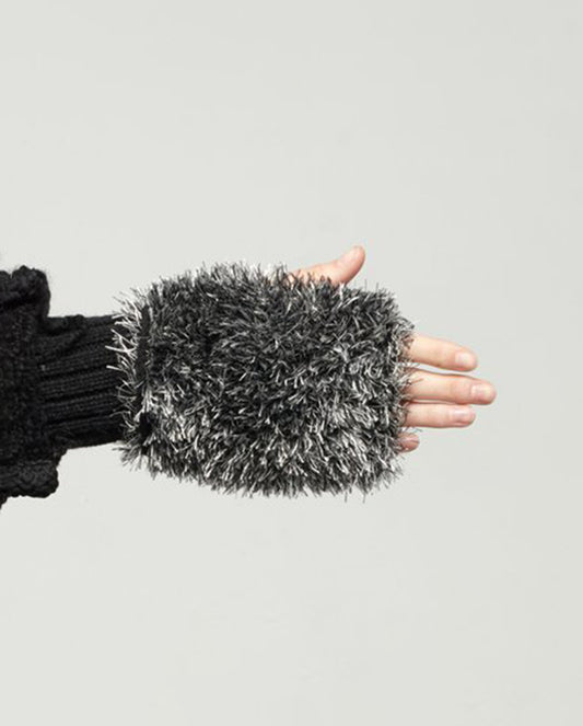 t'1730 Handmade Furry Mittens black marengo