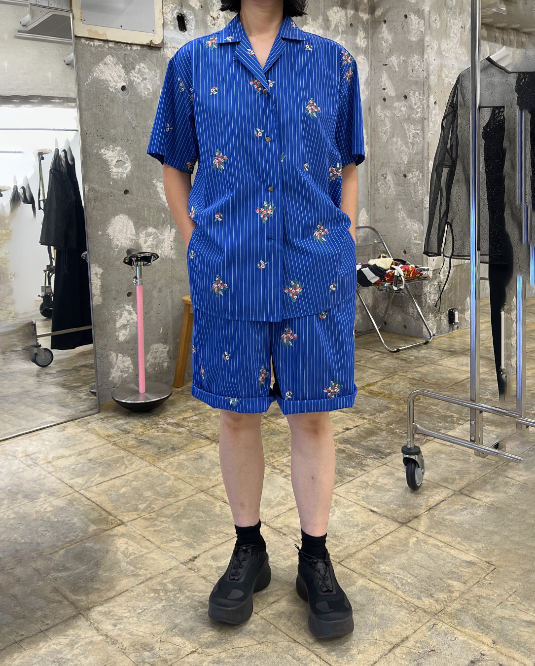 Flower Embroidery Stripe Fabric Shirt blue