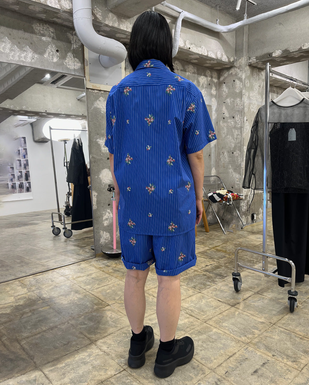 Flower Embroidery Stripe Fabric Shirt blue