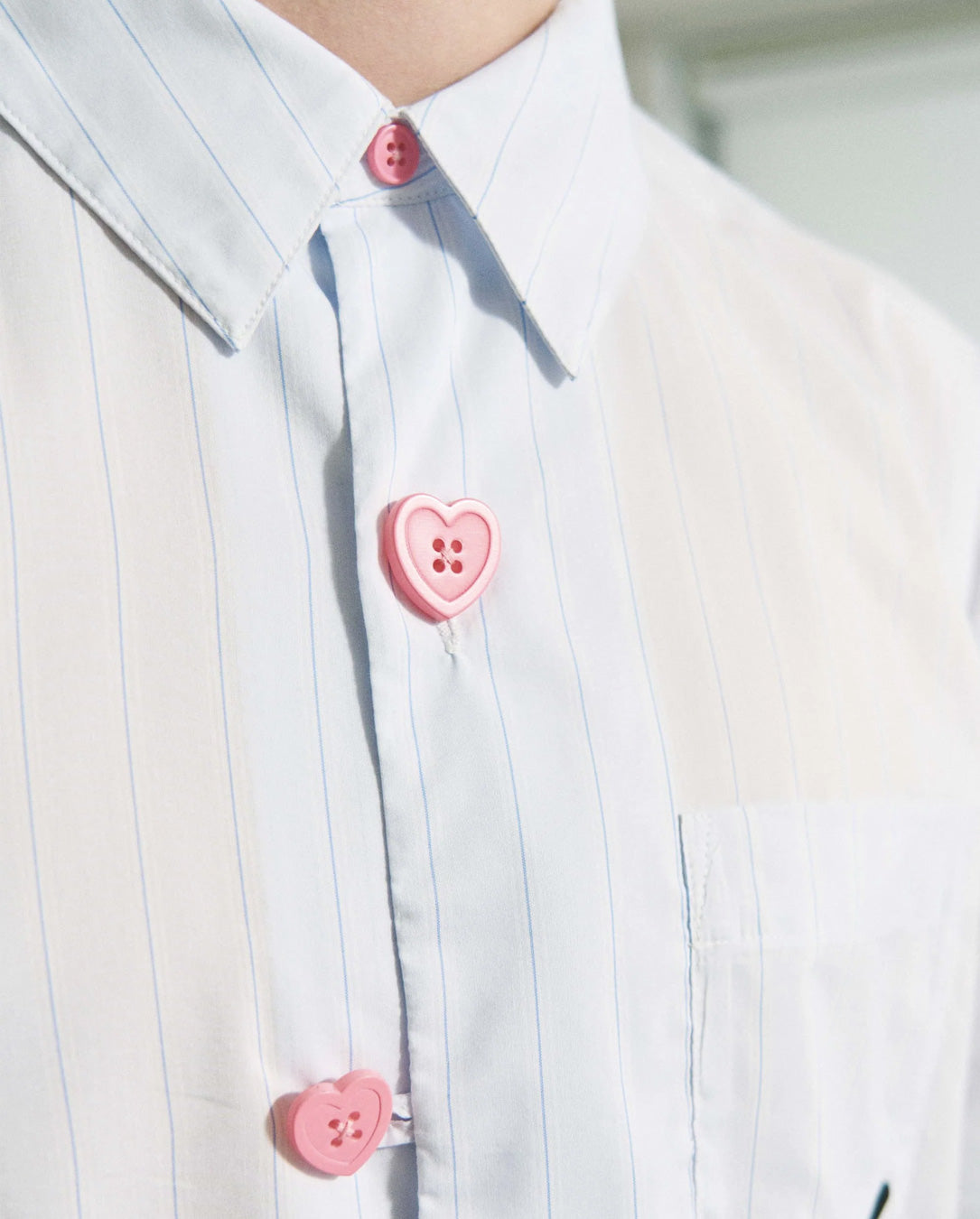 Floating Heart Shirt black