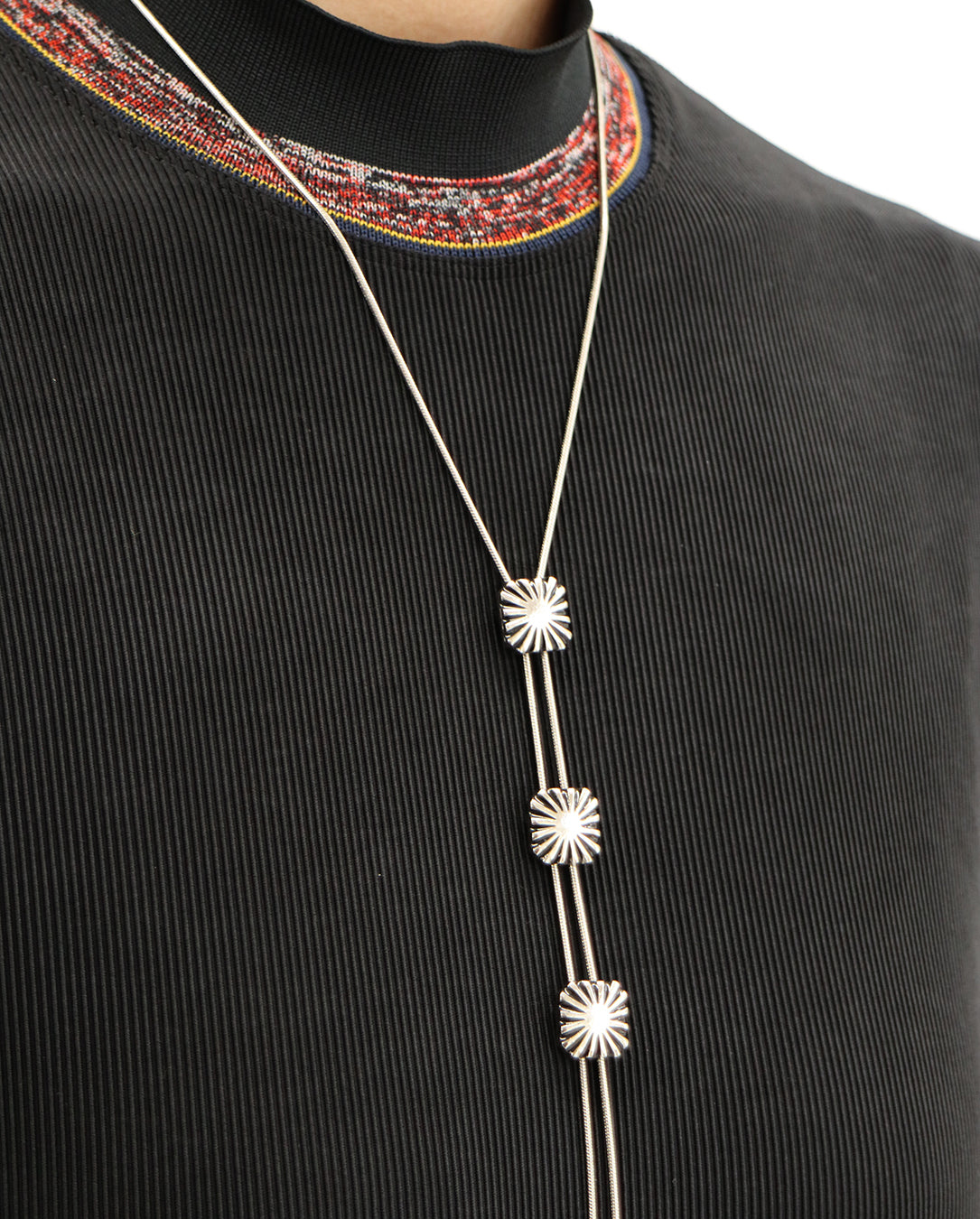 Metal Fringe Loop Tie silver