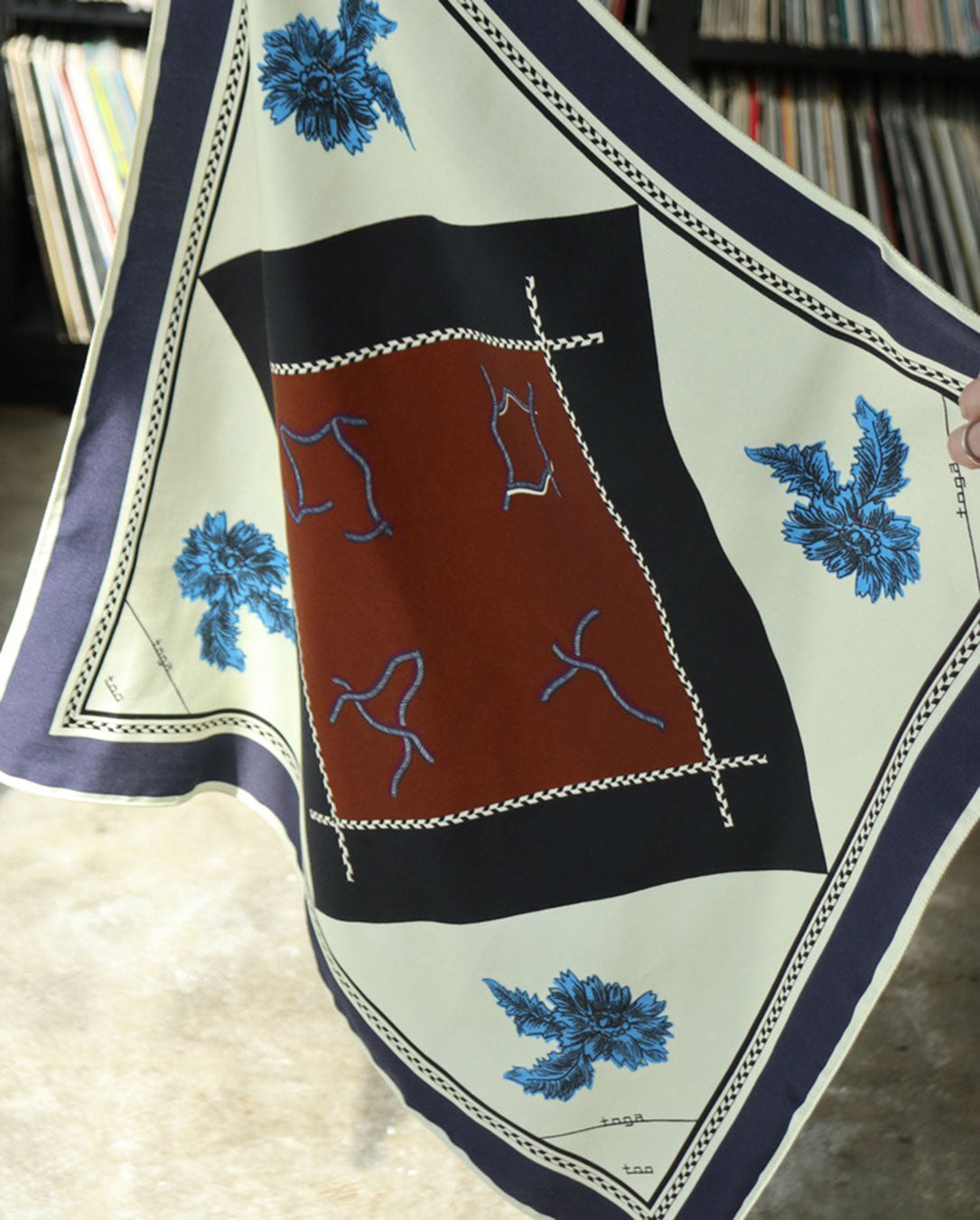 Flower Print Scarf beige