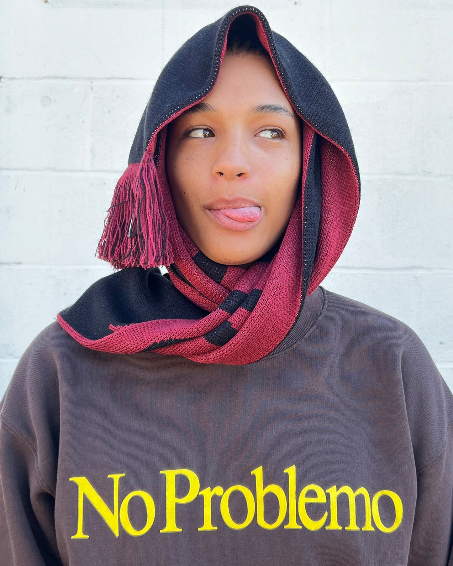 No Problemo Scarf burgundy