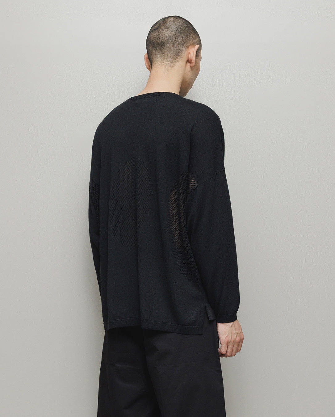 Ventilation Mesh Crew Sweater black