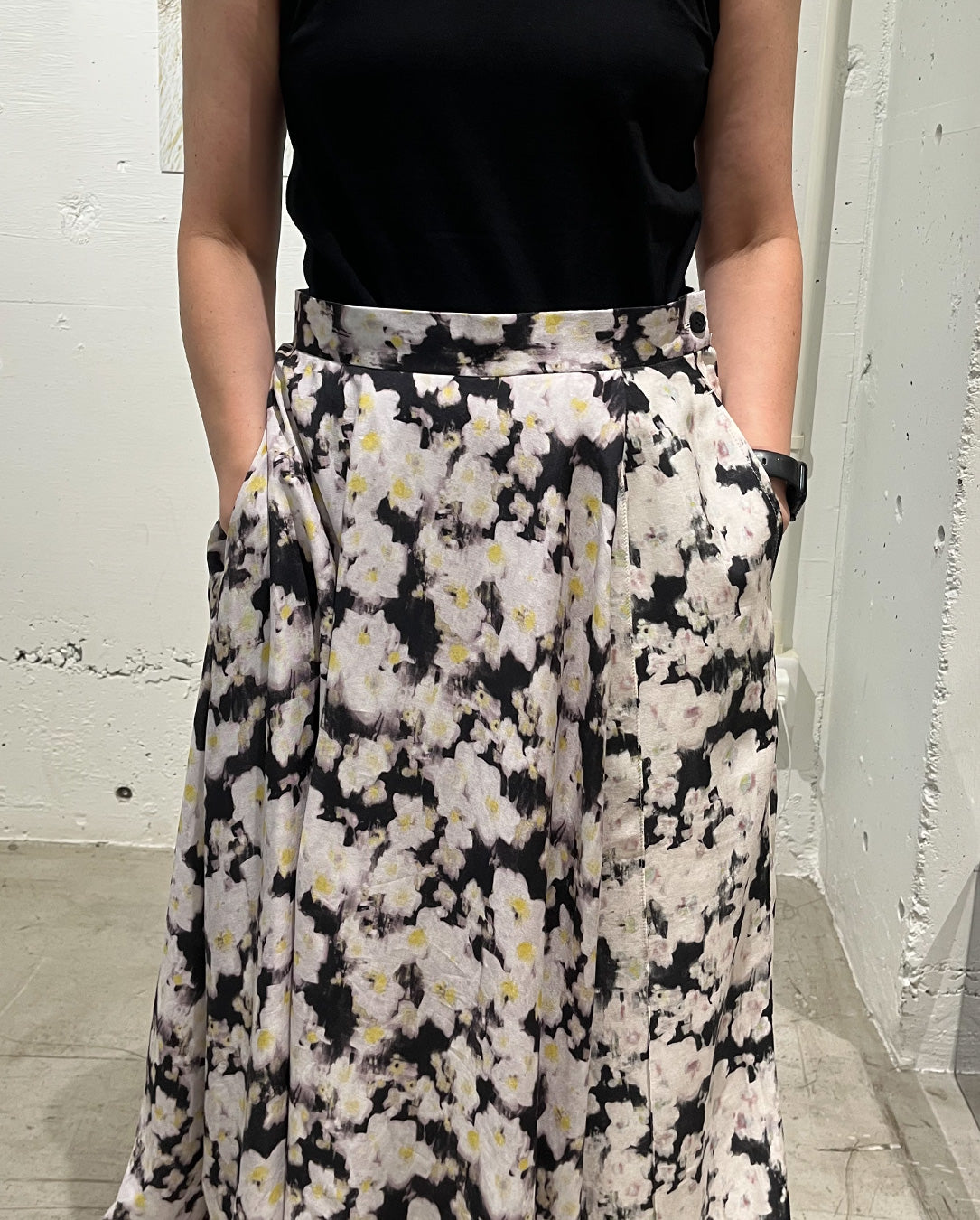 Rayon Print Skirt Pants black