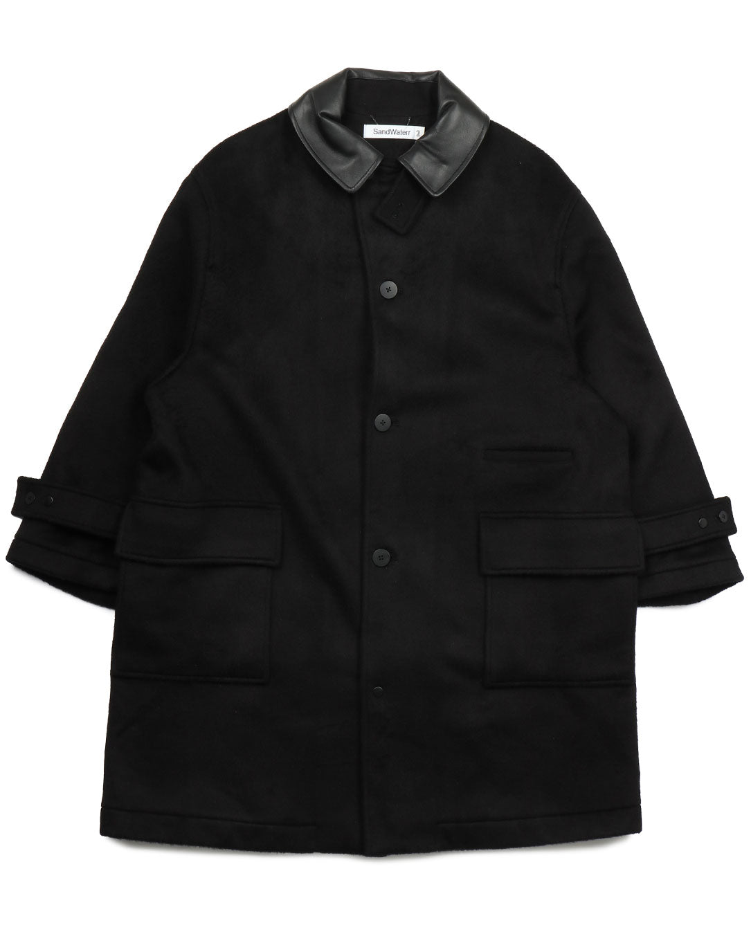 Researched City Coat black