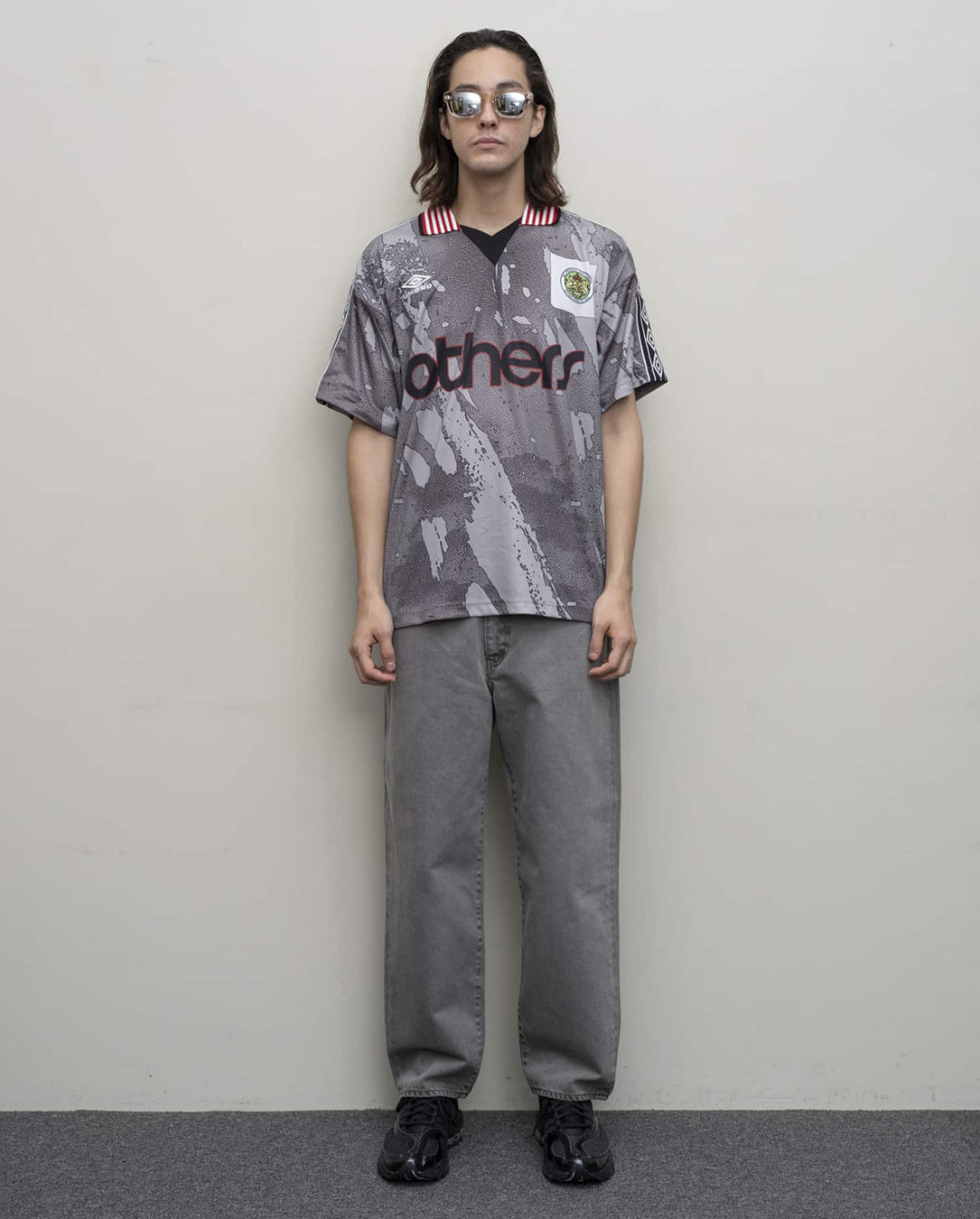 Bal/Umbro Soccer Jersey grey