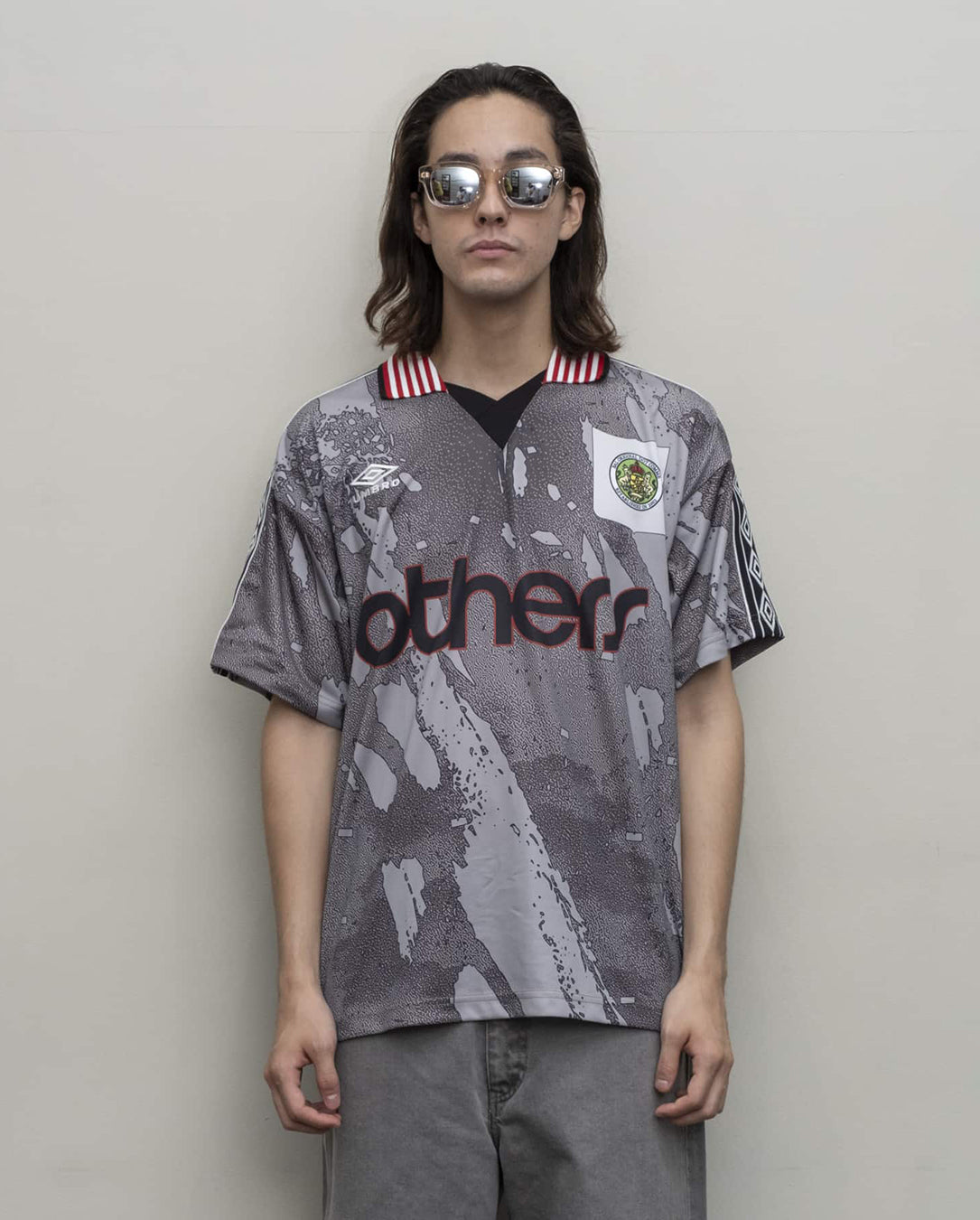 Bal/Umbro Soccer Jersey grey