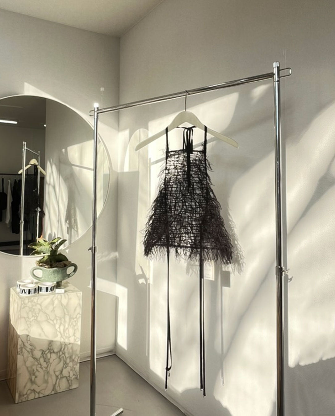 Feather Halter Neck black