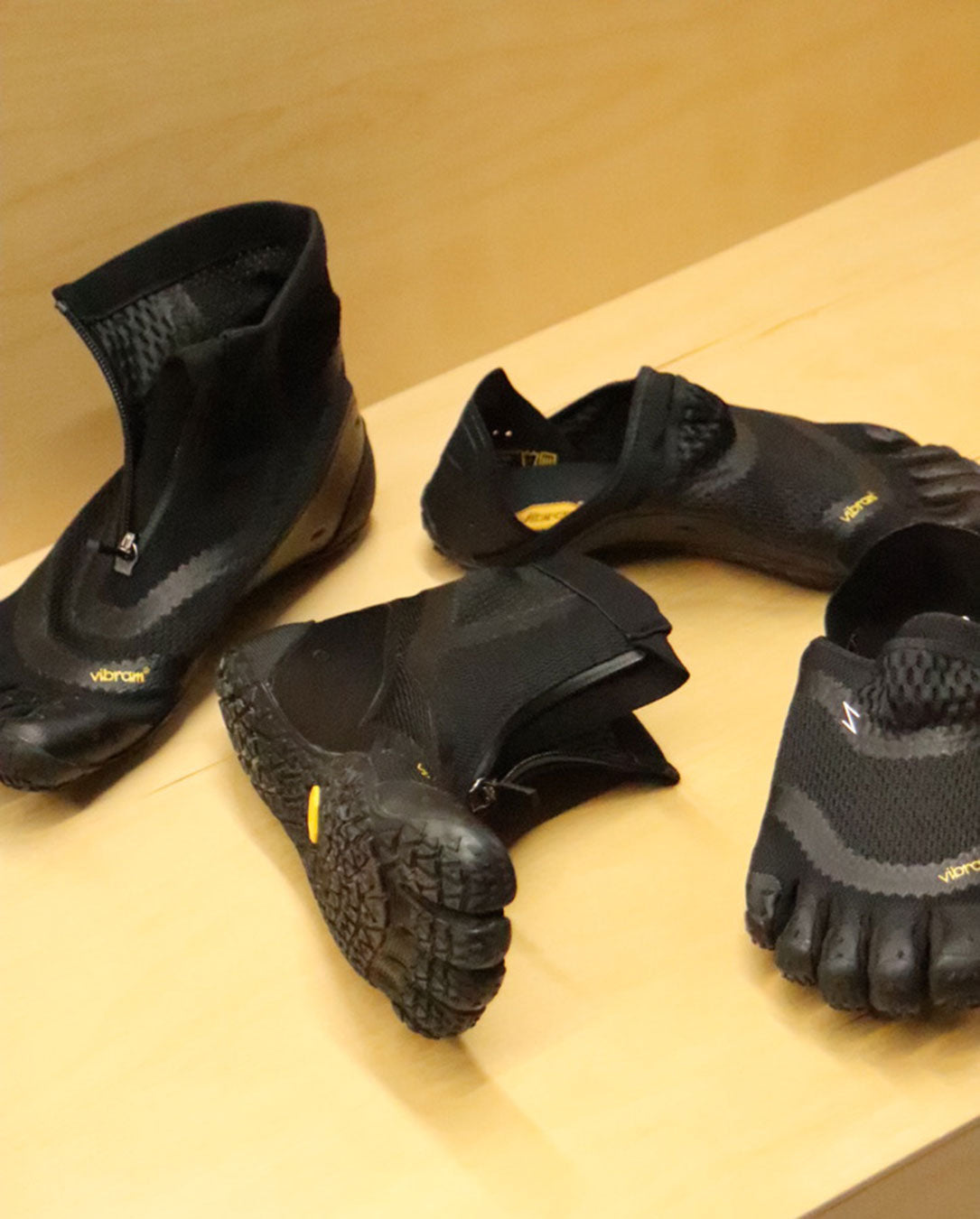 Vibram FiveFingers by SUICOKE humamphibian-LO