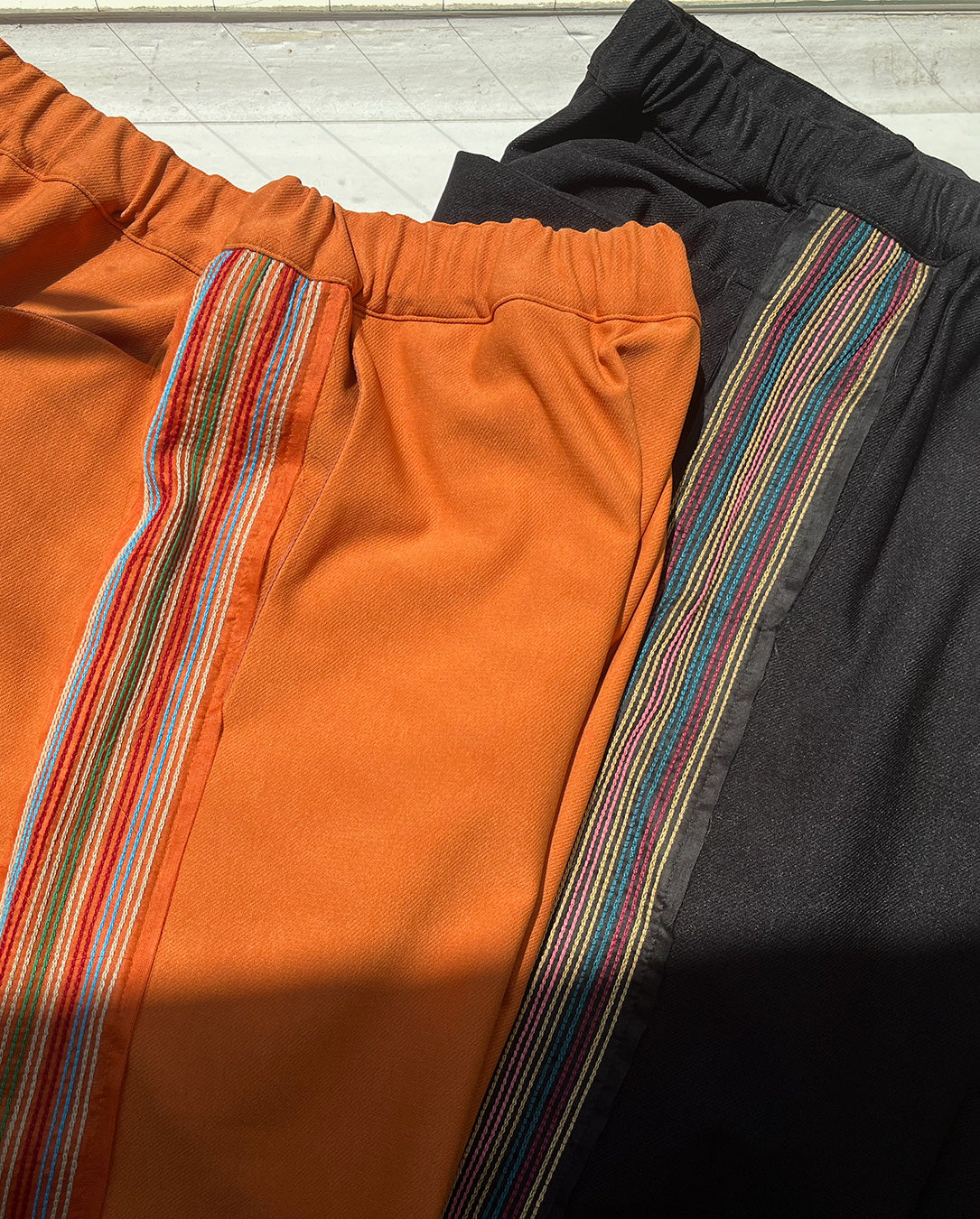 Side Line Stitch Pants black