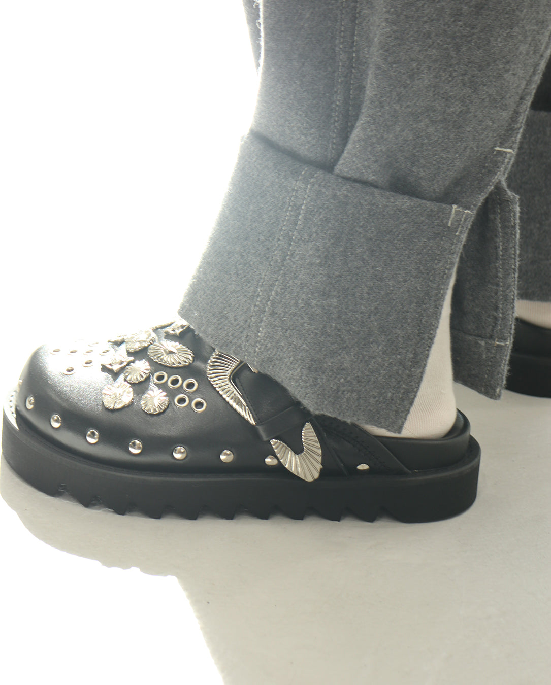 Eyelet Metal Sabot WOMEN black