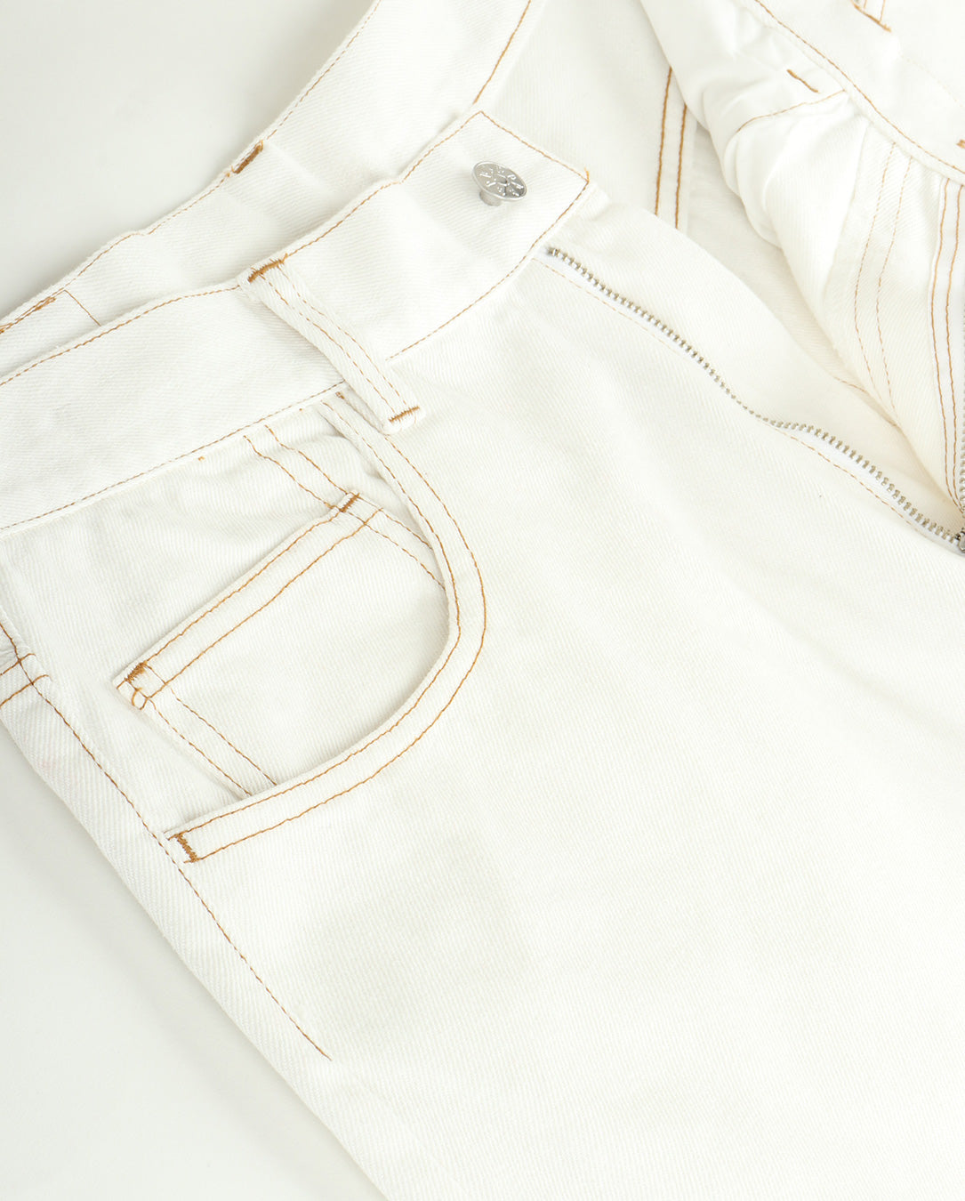 6 Pocket Jeans Color white