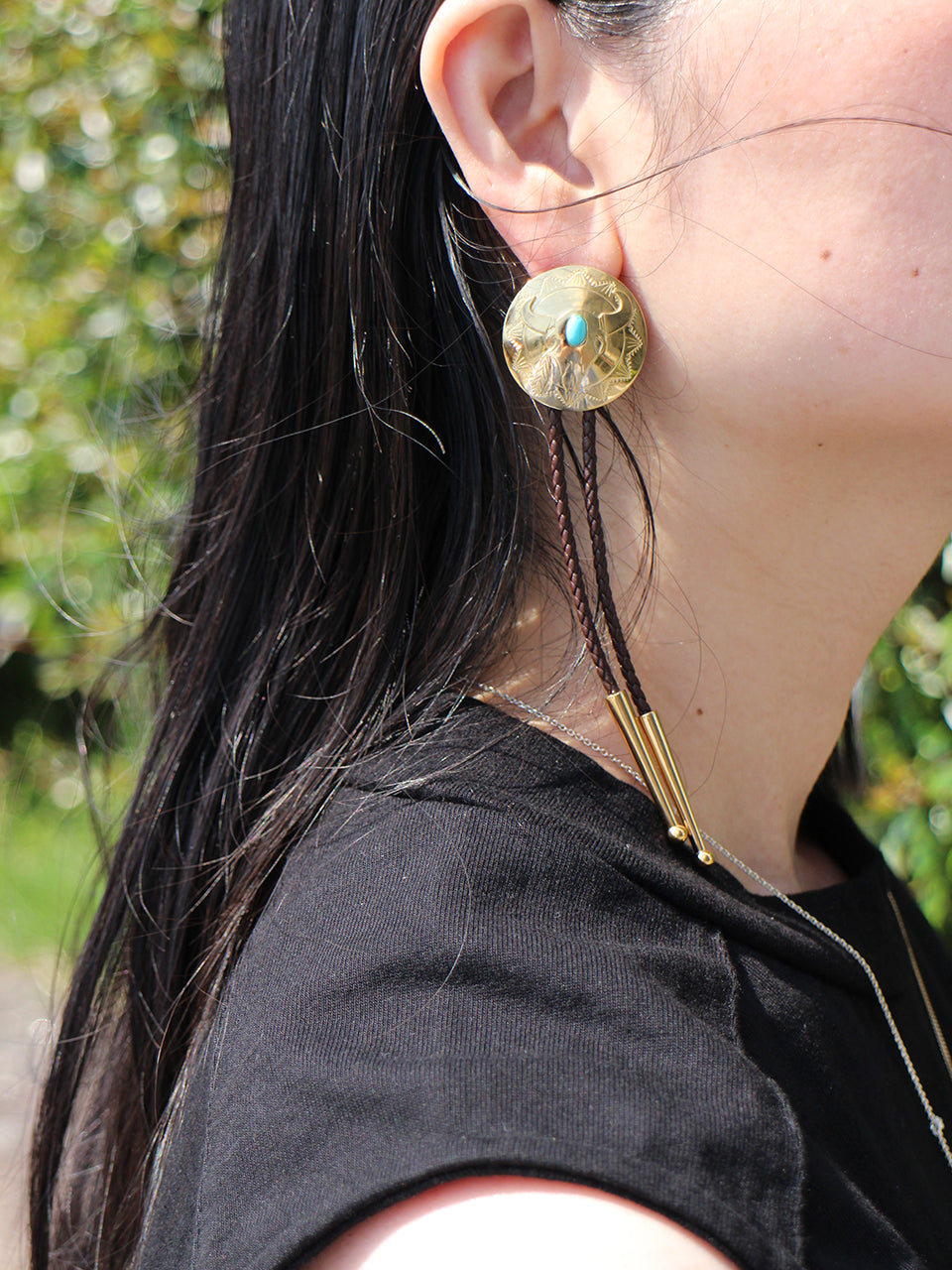 Bolo Earring (gold/ brown)