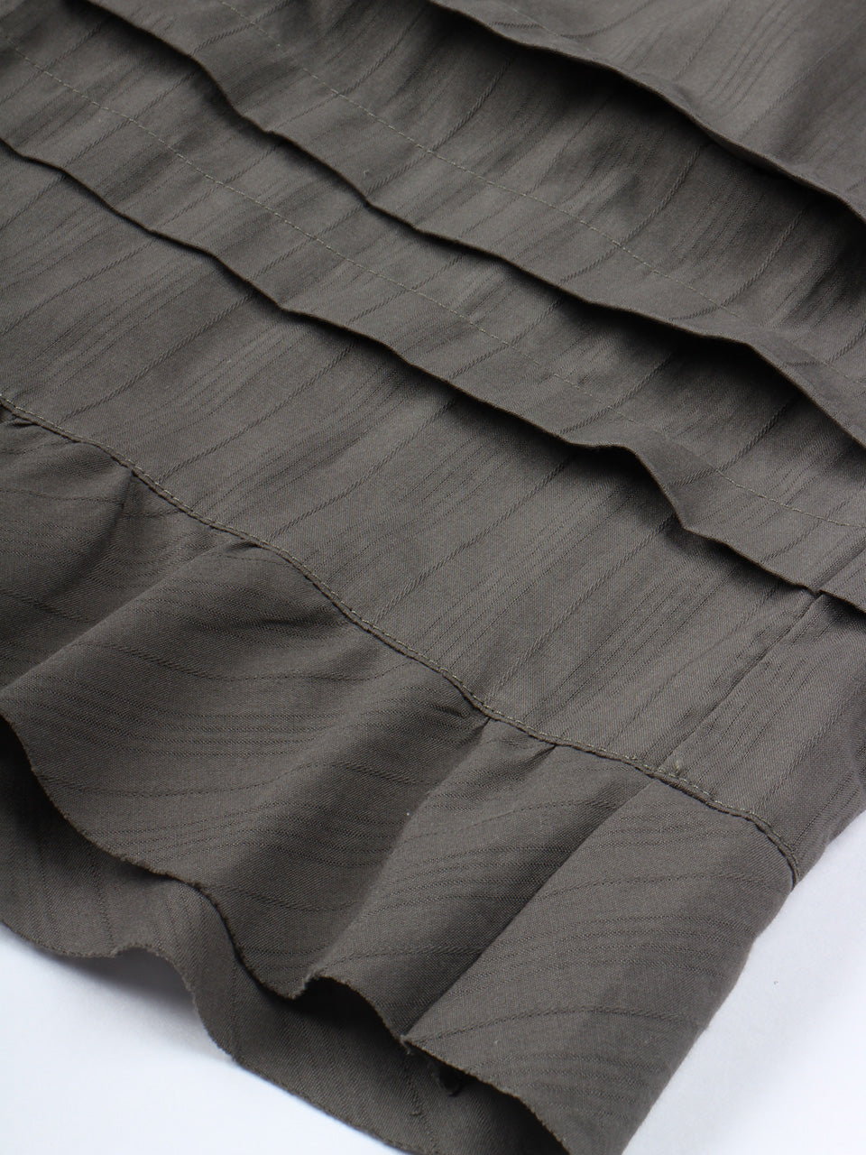 Dobby Stripe Cloth Dress (charcoal grey)